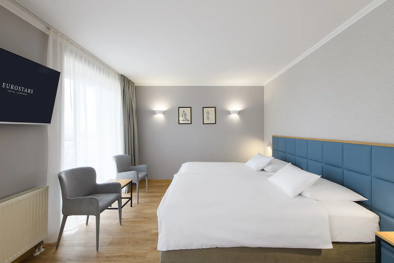 Superior Room with Castle Views interior at Eurostars uHotel